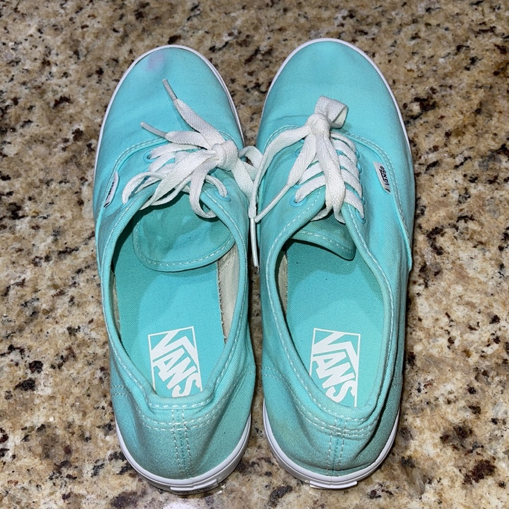 Vans - Picture 9 of 9